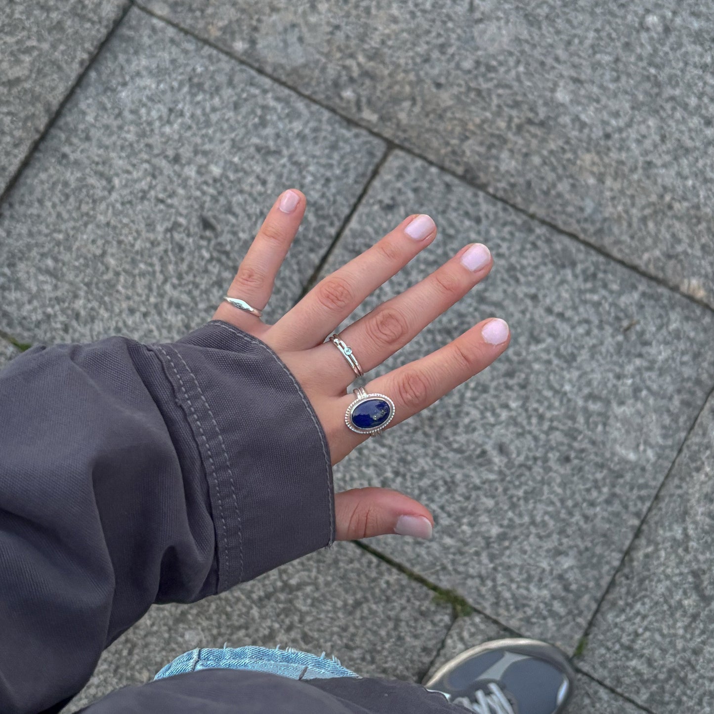 Tiny bubble ring