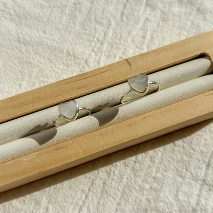 Mother of pearl heart ring