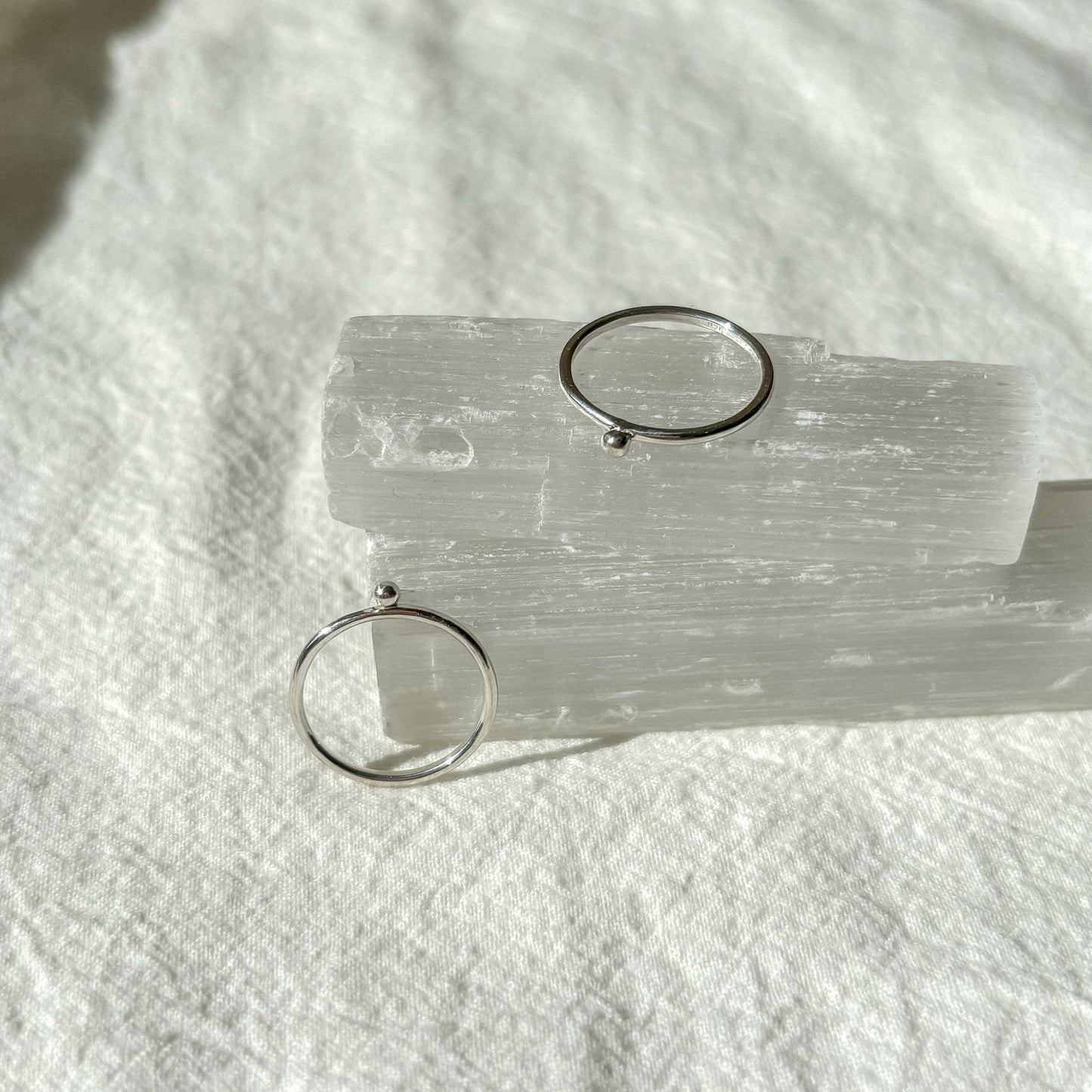 Tiny bubble ring