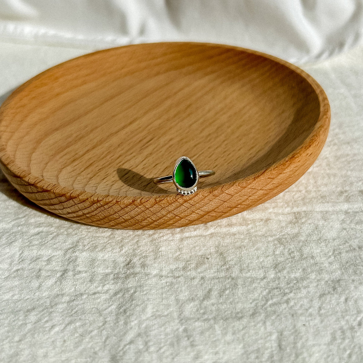 Green agate ring 16
