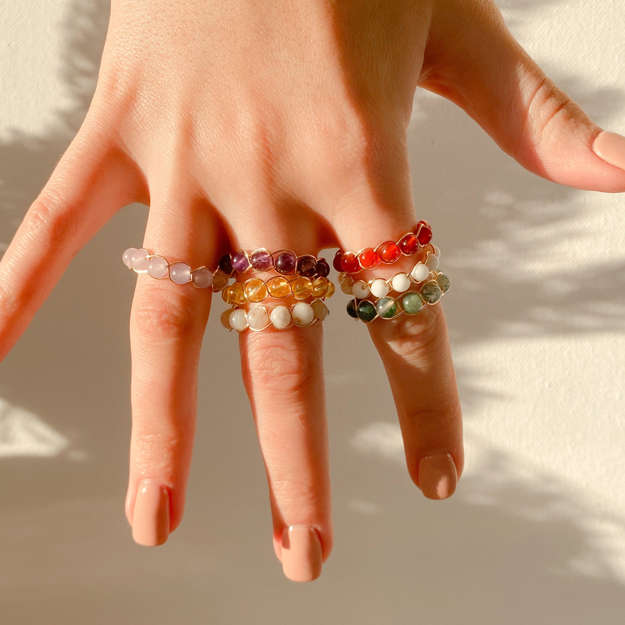 Braided wire ring with selected stone